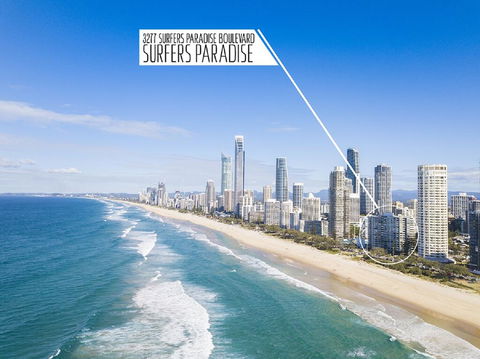 Beachfront Homely APT CBD Sleeps 8 Pool Spa Sauna Tennis AC WiFi - Getaway Accommodation 0
