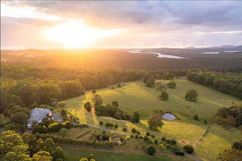 Regatta Park: Where The Land Meets The Sea with Getaway Accommodation