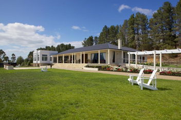 Riversdale Estate Cottages with Getaway Accommodation