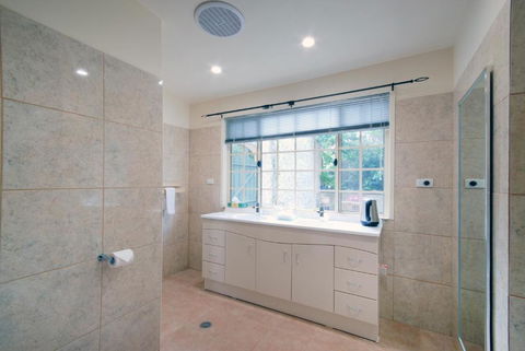 Riverview Boutique Motel - Getaway Accommodation 2