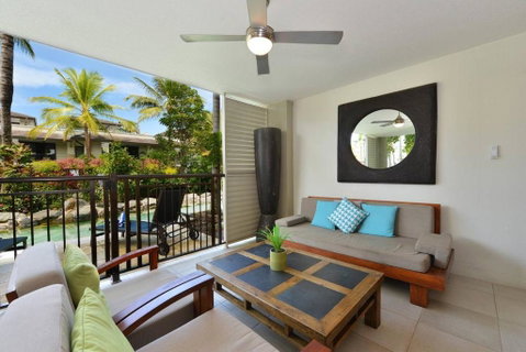 Resort-style Swim Out - A True Tropical Oasis - Getaway Accommodation 1