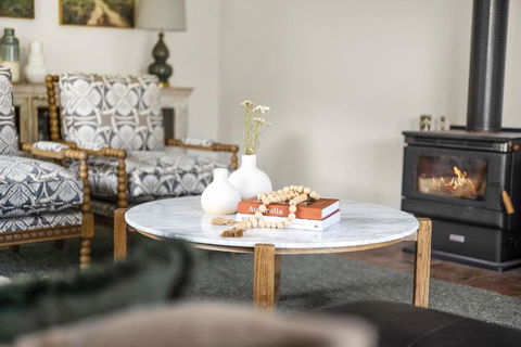 Roxy - A Secluded Luxury Estate Near Berry, Where Serenity Meets Family Comfort - Getaway Accommodation 2