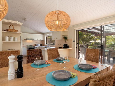 Sandcastles - Getaway Accommodation 3