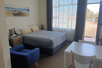 Sandpiper Motel Ulladulla with Getaway Accommodation