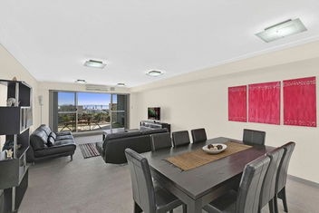 Sandy Cove Apartment The Entrance 46 with Getaway Accommodation