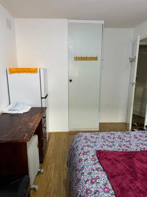 Springvale Couple Room With Shared Bathroom - Getaway Accommodation 1