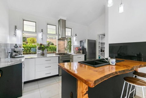 Sunset Estate In Mount Osmond - Getaway Accommodation 2