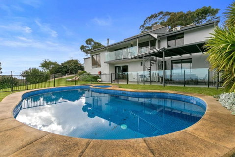 Sunset Estate In Mount Osmond - Getaway Accommodation 3