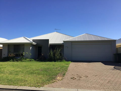Beachwood House - Broadwater - Getaway Accommodation 0