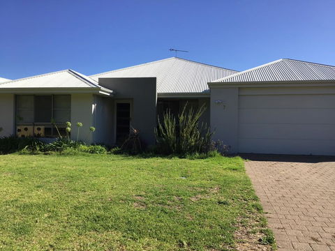 Beachwood House - Broadwater - Getaway Accommodation 1