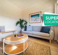 Beachy Keen on Moseley - Wifi - Netflix - Pool - Spa - Getaway Accommodation