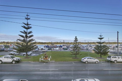 Bellevue On The Lakes - Getaway Accommodation 1