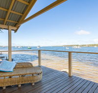 Bluewater - riverfront location with water views - Getaway Accommodation