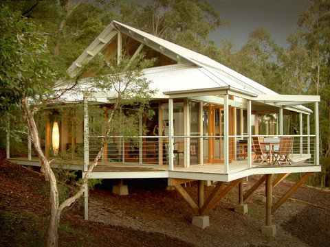 Bombah Point Eco Cottages - Getaway Accommodation 0