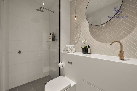 WOW Apartment On EQ Tower - Getaway Accommodation 3