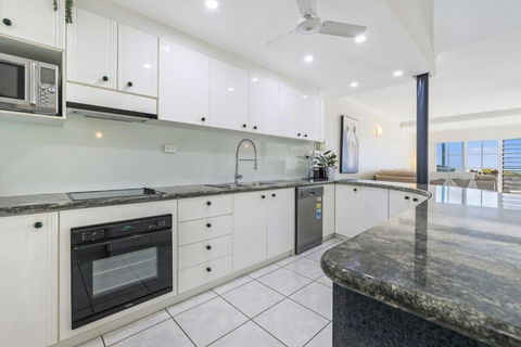 Absolute Beachfront Bliss-Best Location In Darwin - Getaway Accommodation 4