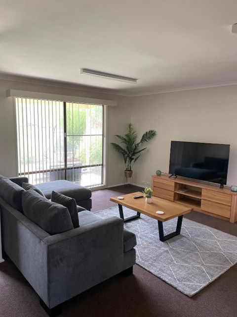 Alice Village - Getaway Accommodation 0