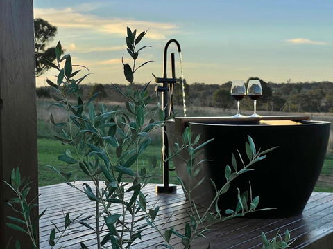 Alum Rock Hideaway - Getaway Accommodation 0