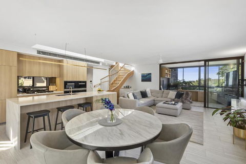YAWA1B - Bellevue Hill Penthouse - Getaway Accommodation 0