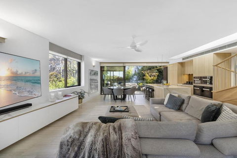 YAWA1B - Bellevue Hill Penthouse - Getaway Accommodation 1