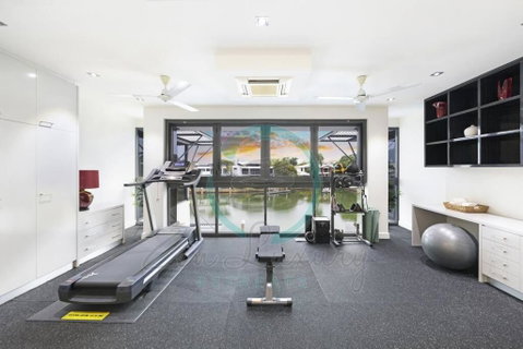 ZenLux: 4BR Bayview Mansion Infinity Pool + Cinema - Getaway Accommodation 2
