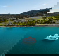 Deep-to-Dish Tasmanian Seafood Experience - Getaway Accommodation