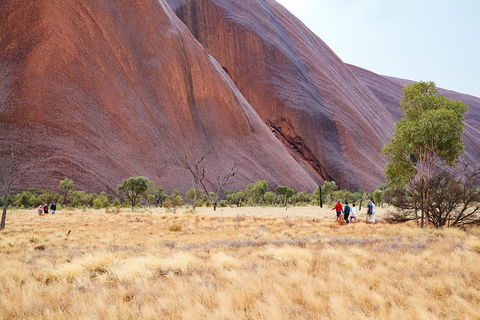 Uluru (Ayers Rock) Base And Sunset Half-Day Trip With Opt Outback BBQ Dinner - Getaway Accommodation 1