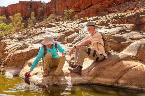Private 9 Hour Walk And Waterhole Tour In West MacDonnell Ranges - Getaway Accommodation 1