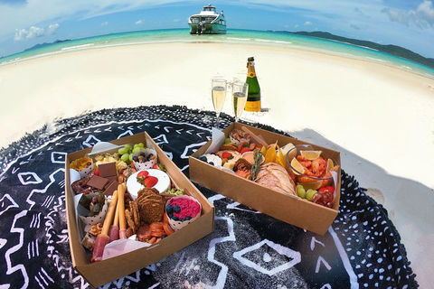 Reef & Whitehaven Landing - Getaway Accommodation 2