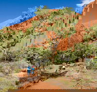Full Uluru Base Walk at Sunrise Including breakfast - Getaway Accommodation