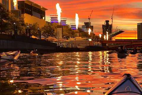 Melbourne Sunset Kayaking Experience With Dinner - Getaway Accommodation 4