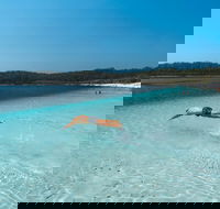Lake McKenzie Full-Day Tour with Lunch from Hervey Bay - Getaway Accommodation