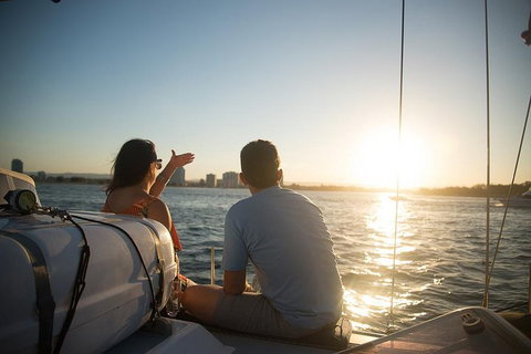 Gold Coast Sunset Cruise With Sparkling Wine & Nibbles Platter - Getaway Accommodation 2