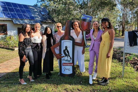 A Full Day Hunter Valley Wine Tasting Tour With Lunch And Tasting Fee's Included - Getaway Accommodation 3