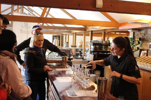 Barossa And Hahndorf Day Trip From Adelaide Including Wine Tasting And Lunch - Getaway Accommodation 0