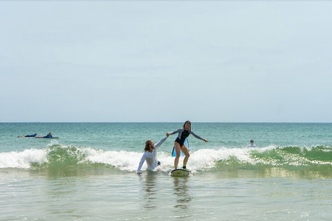 Private Beginners Surf Lessons, Noosa World Surf Reserve - Getaway Accommodation 0