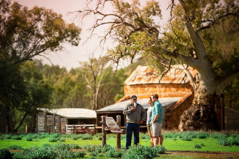 Yura Udnyu - Our Culture, Your Culture (Aboriginal Cultural Walk) - Getaway Accommodation 0